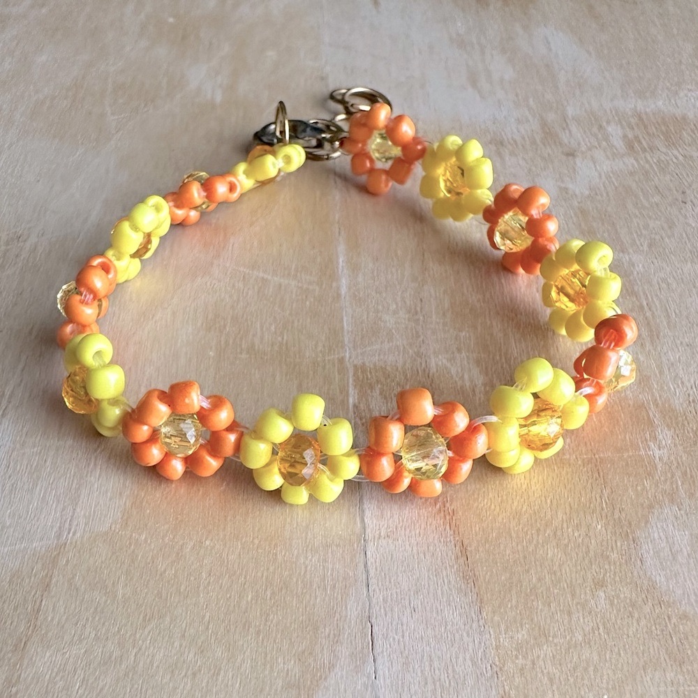 “Floral Sunrise” Beaded Bracelet